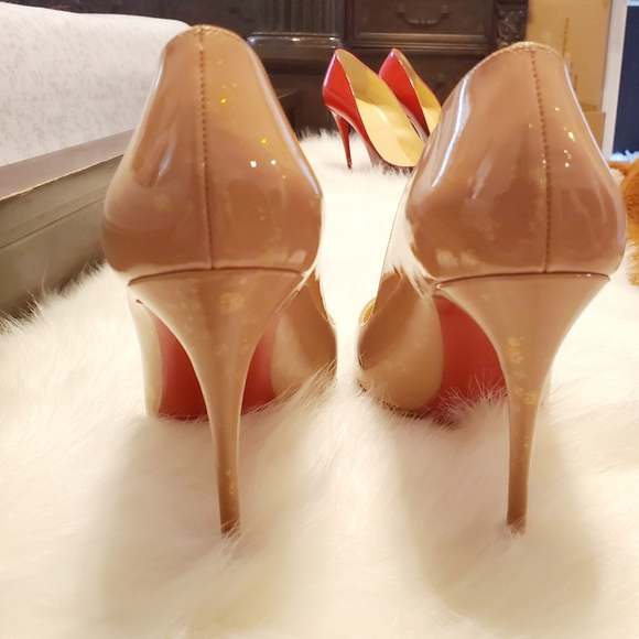 Authentic Christian Louboutin "Red Bottom" Beige - Picture 6 of 6